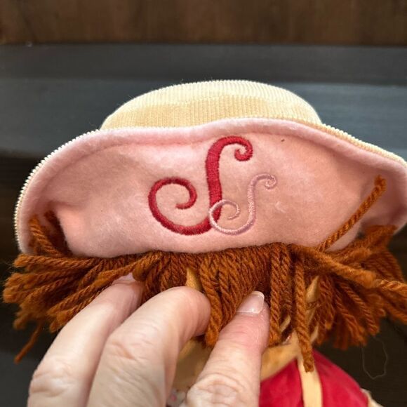 Strawberry Shortcake doll - Picture 2 of 4